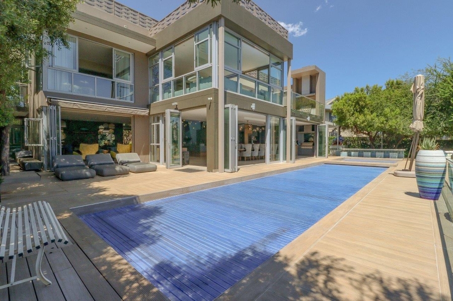 6 Bedroom Property for Sale in The Islands Estates North West